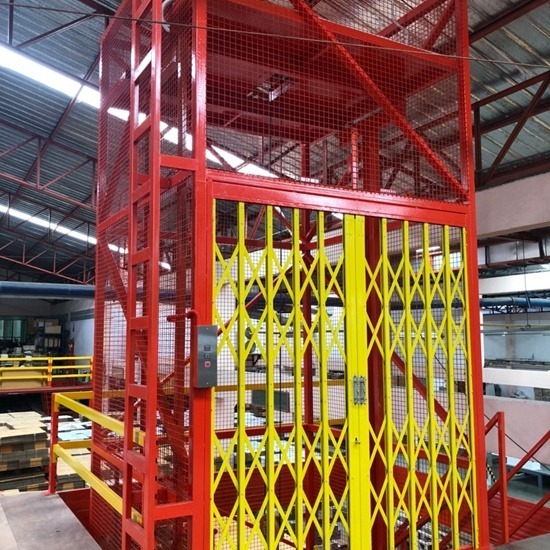 รับติดตั้งลิฟท์บรรทุกสินค้า - ห้างหุ้นส่วนจำกัด สแตนดาร์ดลิฟท์แอนด์เครน   - รับติดตั้งลิฟท์บรรทุกสินค้า 